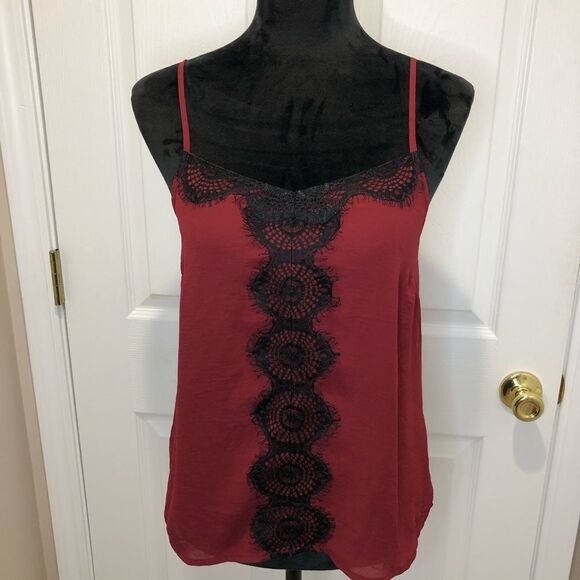 Harlowe & Graham Tops - Harlowe&Graham burgundy wine black lace top blouse